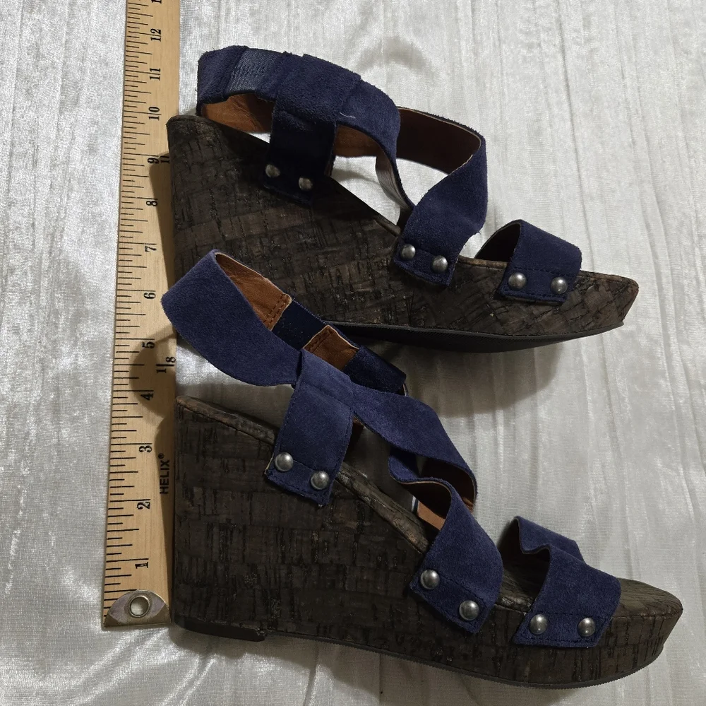 Leather Navy Sandals By Lucky Brand. NWOT NEVER WORN Size 7 1/2